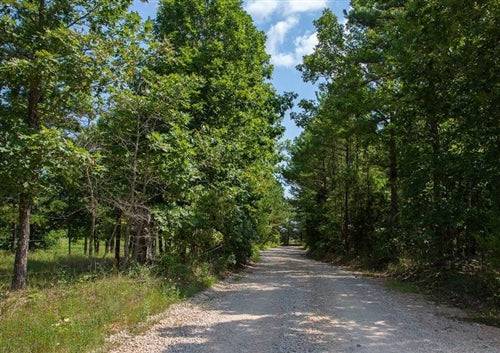 Missouri, Shannon County, 5.06 Acre Borgmann’s Hollow Phase I, Lot 2. TERMS $199/Month