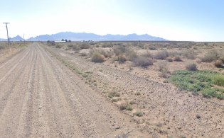 New Mexico, Luna County,  Near Deming, 5 Acres T25S R9W section 8 WHNEQSWQNWQ. TERMS $271/Month
