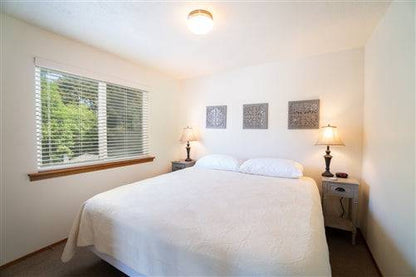 Sea Base Oregon Beach House - 1 Month Rental Deposit